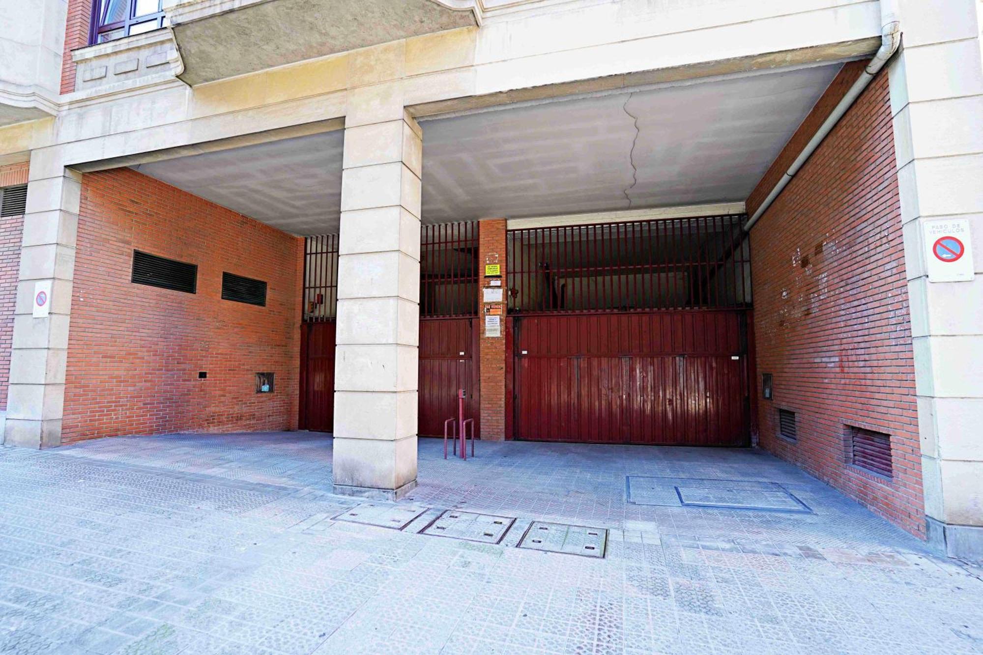 Apart 2 Terrazas Para 4 Personas Bilbao Centro Exterior photo